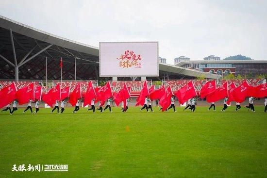 他大概率会戴上队长袖标，负责球队的中场进攻组织。